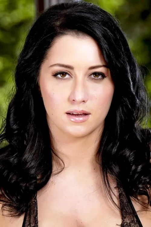 Allesandra Snow interpretando a 