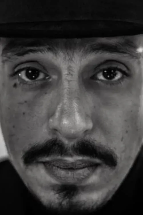 Aly Sobhy interpretando a ??????