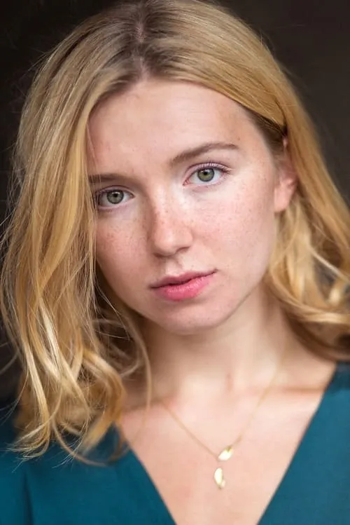 Sophie Bloor ha trabajado con Alyth Ross en 1 ocasiones