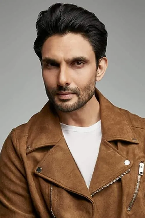 Amal Sherawat — personaje: Inspector Jadhav