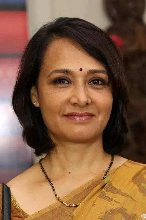 Amala Akkineni interpretando a Sarita