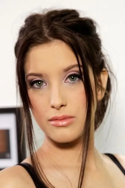 Amanda Bellucci interpretando a