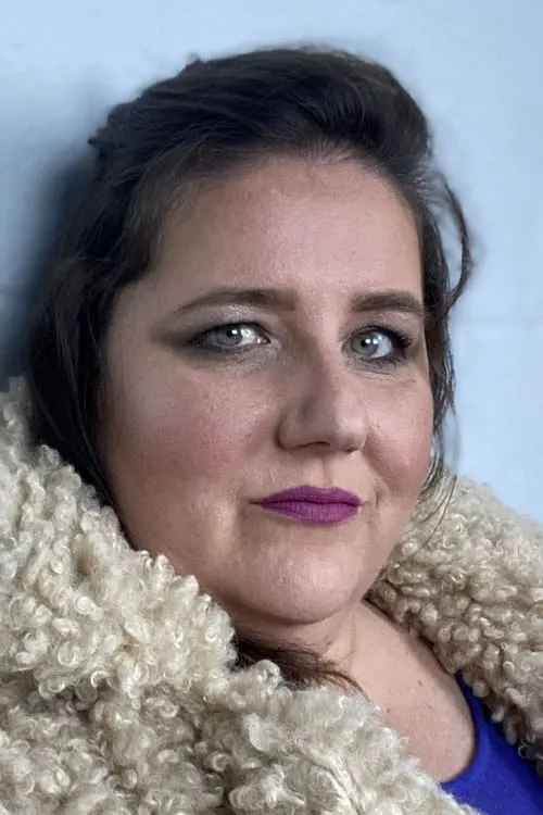 Amanda Reed interpretando a Cindy