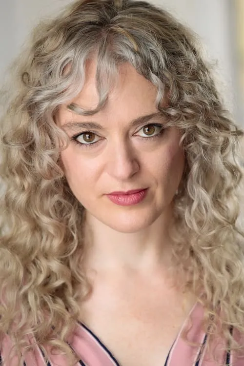 Amber Chaney interpretando a Abby Matthews