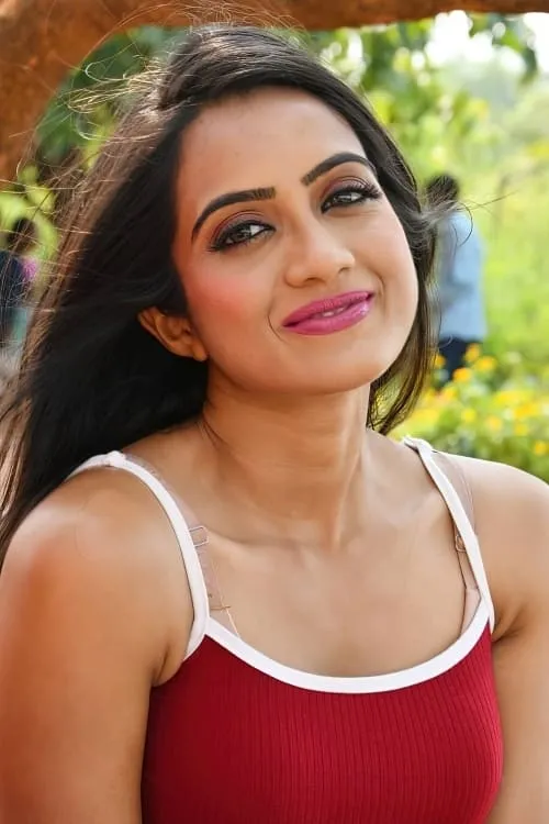 Amika Shail en su biografía y filmografía