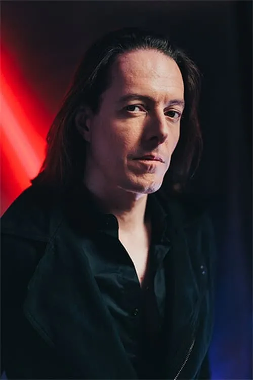 James Monteith ha trabajado con Amos Williams en 3 ocasiones