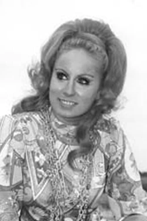 Susana Ferrer ha trabajado con Amparito Castro en 1 ocasiones