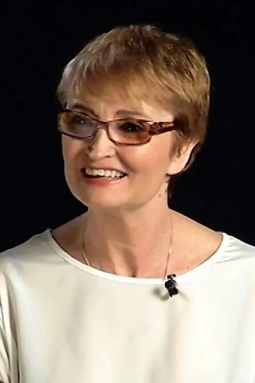 Amparo Pamplona interpretando a Mercedes Formica