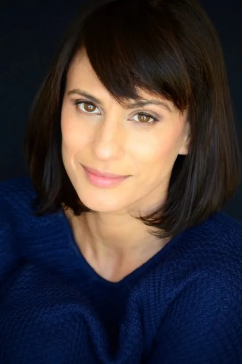 Amrain Ismail-Essop — personaje: Sandra Maritz