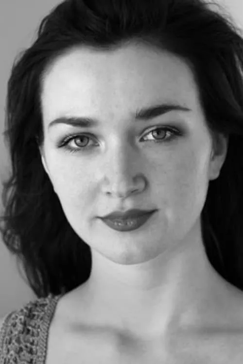 Amy Molloy interpretando a Jean