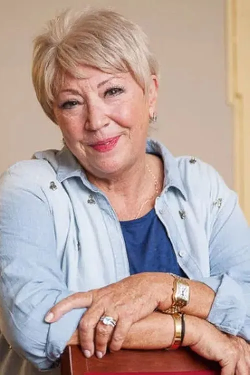 Ana Bola — personaje: Lola Rocha