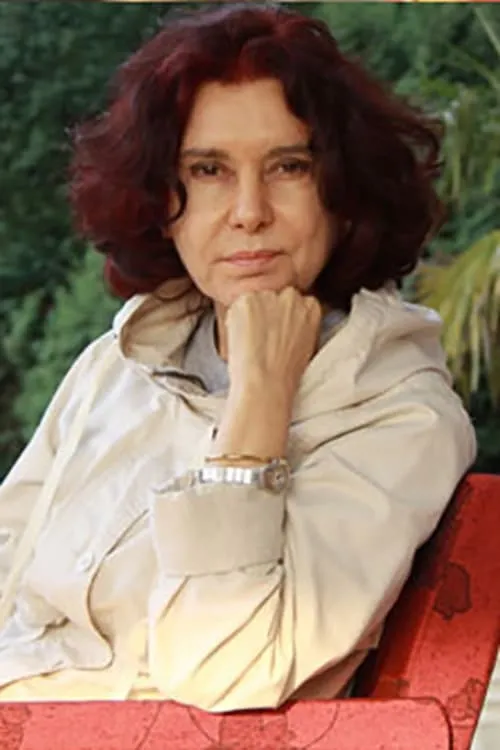 Ana Carolina interpretando a