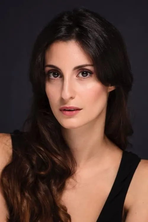 Ana Loig interpretando a Camila