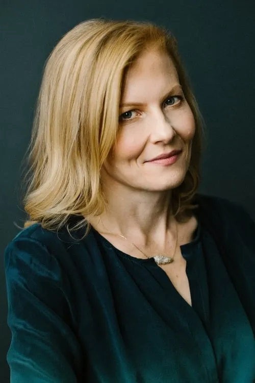 Jorgen Runas ha trabajado con Ana Marie Cox en 1 ocasiones