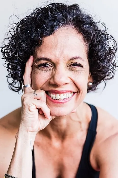 Isaac Bernat ha trabajado con Ana Paula Bouzas en 1 ocasiones