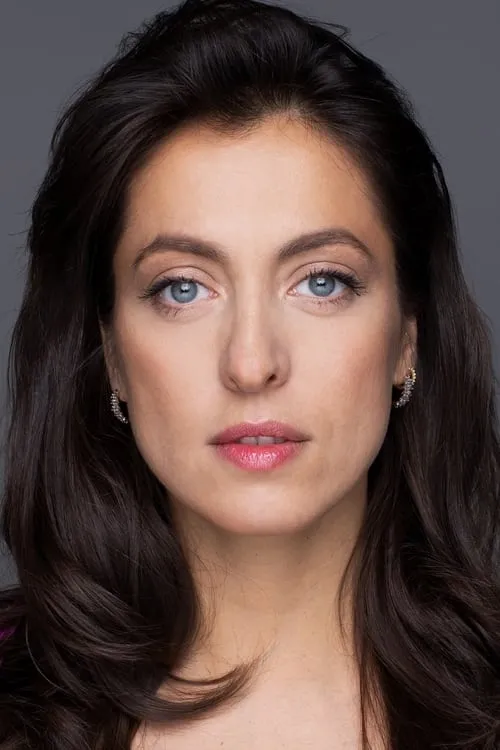 Анастасия Меськова interpretando a Margo