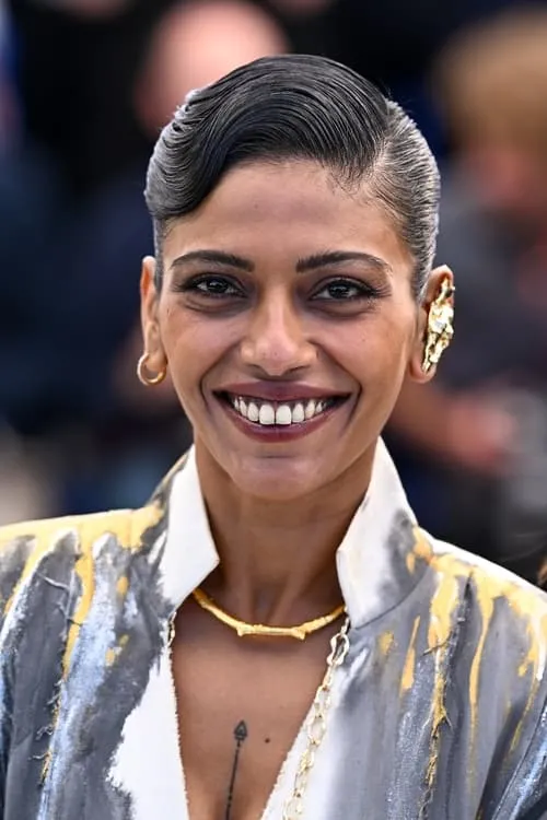 Tanmay Dhanania ha trabajado con Anasuya Sengupta en 1 ocasiones