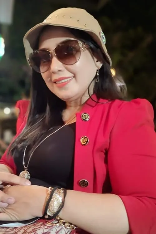 Chintya Bella ha trabajado con Andi Tenri Wahi en 1 ocasiones