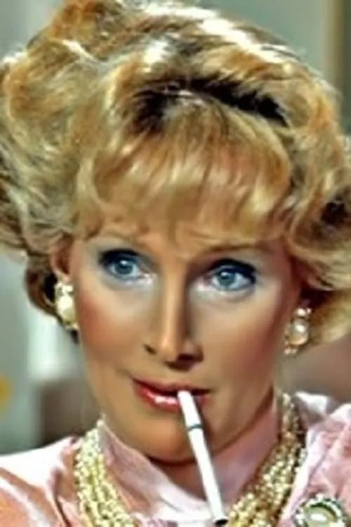 Andra Akers interpretando a Pamela Devereaux