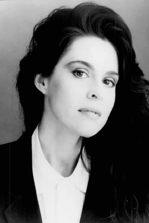 Andra Millian en su biografía y filmografía