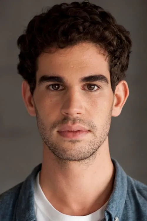 André Loubet interpretando a