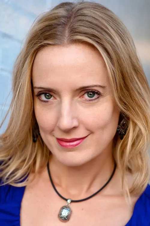 Andrea Lee Davis interpretando a Valerie