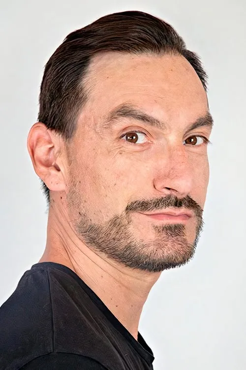 Ricardo Robledo ha trabajado con Andrés Ulloa en 1 ocasiones