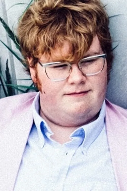 Andrew Van Ostade interpretando a Hans Schimm