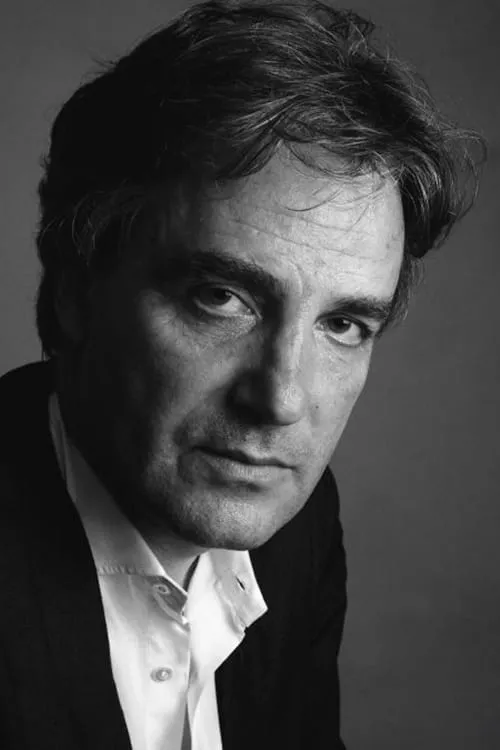 Andrzej Żuławski interpretando a Hugo Pierjoyre