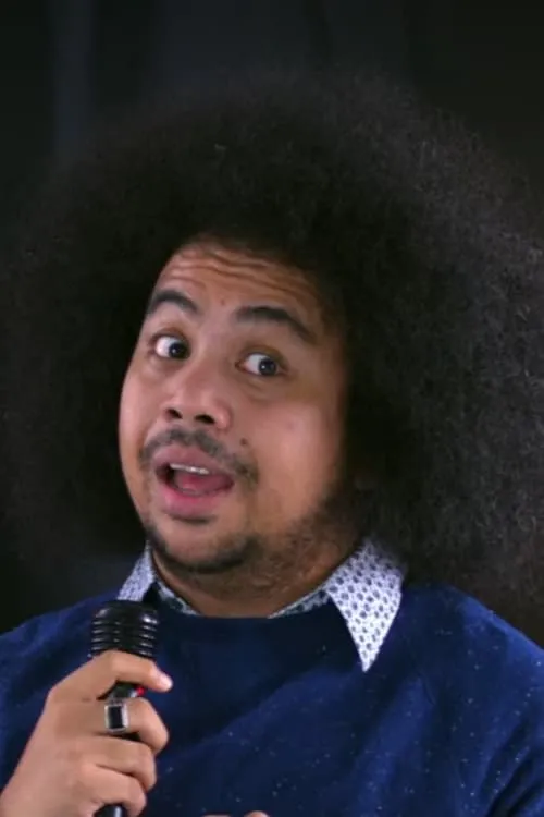 Andy Boim interpretando a 