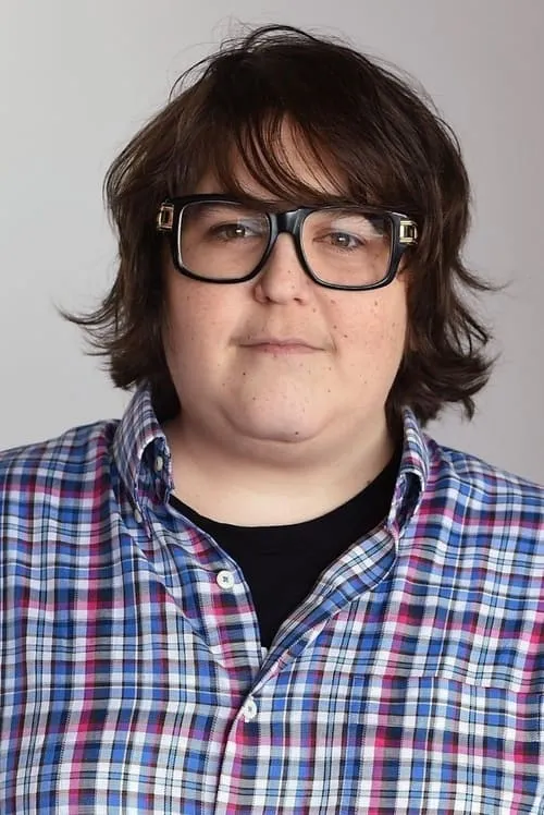 Andy Milonakis interpretando a Drake Hanswald