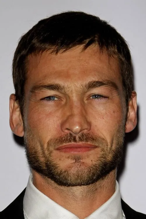 Andy Whitfield interpretando a Gabriel