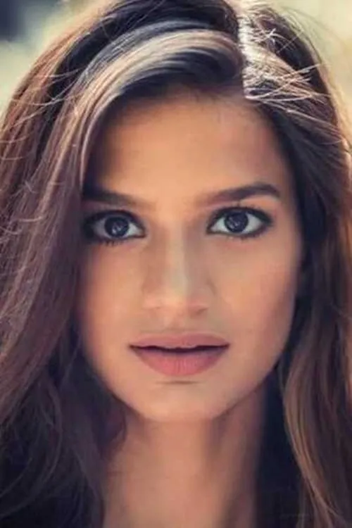 Nyla Masood ha trabajado con Aneesha Shah en 1 ocasiones