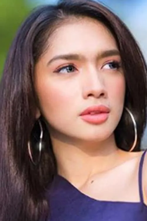 Nabila Syakieb ha trabajado con Angel Karamoy en 1 ocasiones