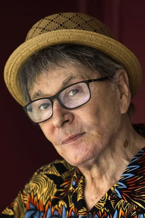 Ángel Pavlovsky interpretando a Presentador