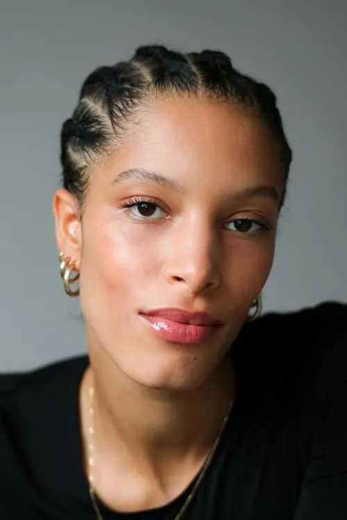 Ahmed Abdel Laoui ha trabajado con Angèle Mac en 1 ocasiones