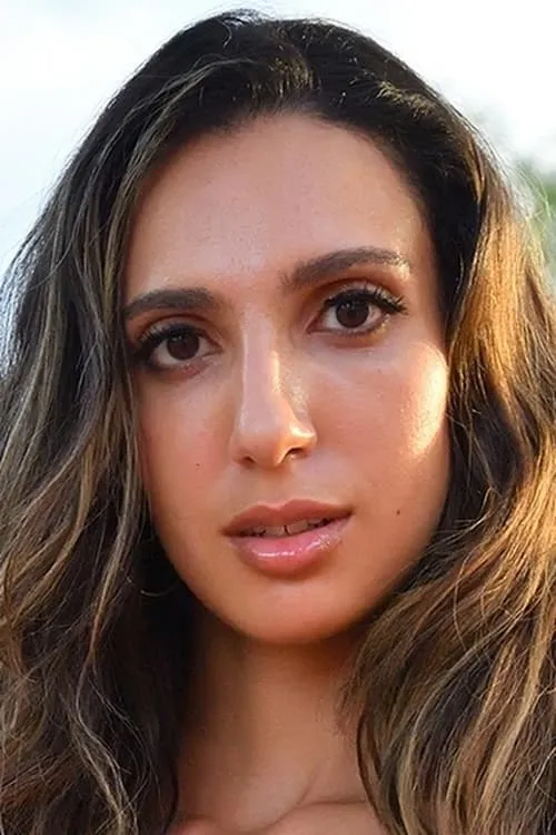 Angelica Cruz interpretando a