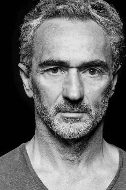 Christophe Haleb ha trabajado con Angelin Preljocaj en 1 ocasiones