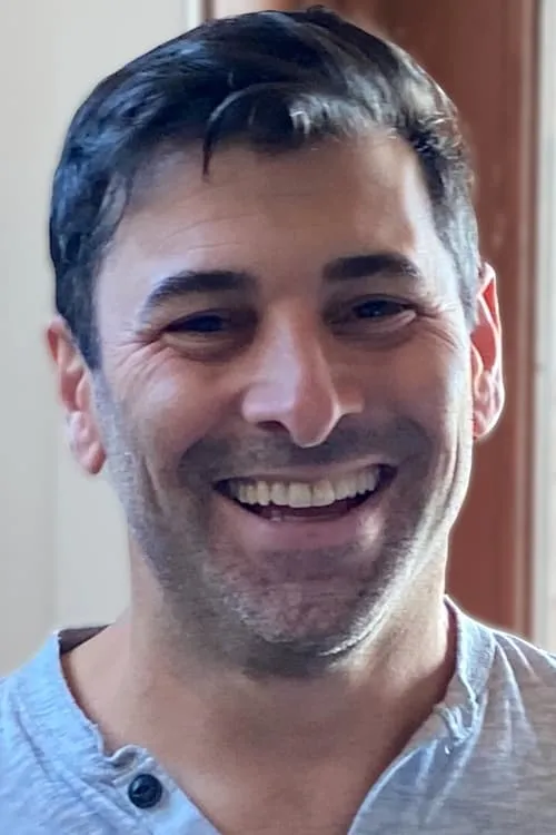 Chris Alvarado ha trabajado con Angelo Vacco en 1 ocasiones