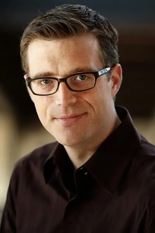 Domee Shi ha trabajado con Angus MacLane en 1 ocasiones