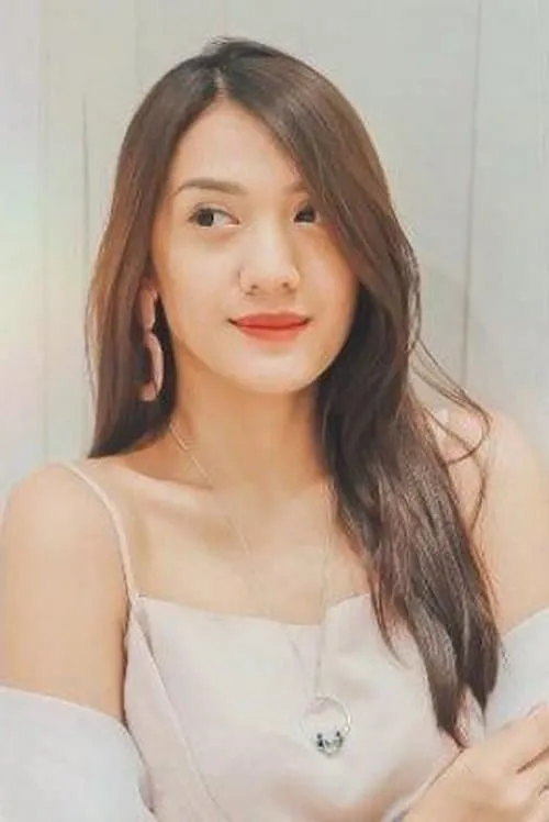 Ingga Nasution ha trabajado con Anissa Aziza en 1 ocasiones