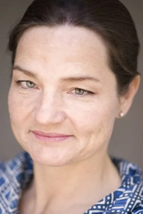 Anja Owe interpretando a Psychologist