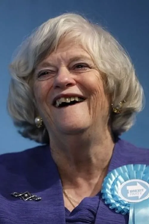 Ann Widdecombe interpretando a 