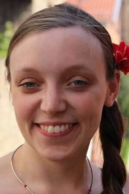 Anna Habeck interpretando a Dodo