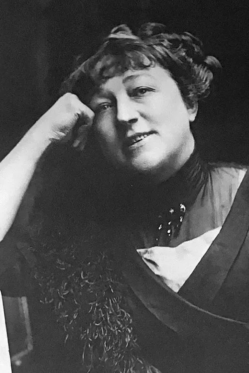 Anna-Lisa Hellström ha trabajado con Anna Hofman-Uddgren en 2 ocasiones