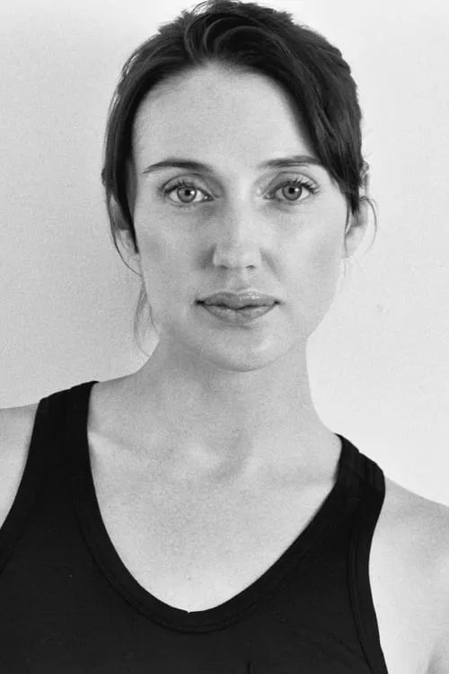 Nathlye Abraham ha trabajado con Anna Schafer en 1 ocasiones