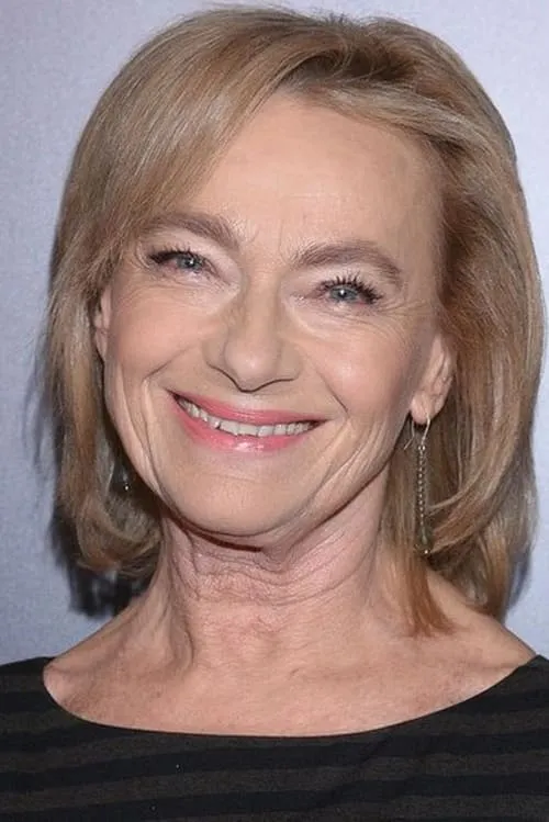 Anna Tomaszewska interpretando a Mother of Andrzej / Aniela