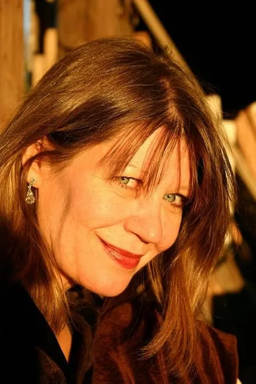 Annalee Jefferies interpretando a Sally