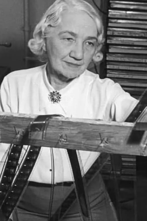 Ray Evans ha trabajado con Anne Bauchens en 1 ocasiones