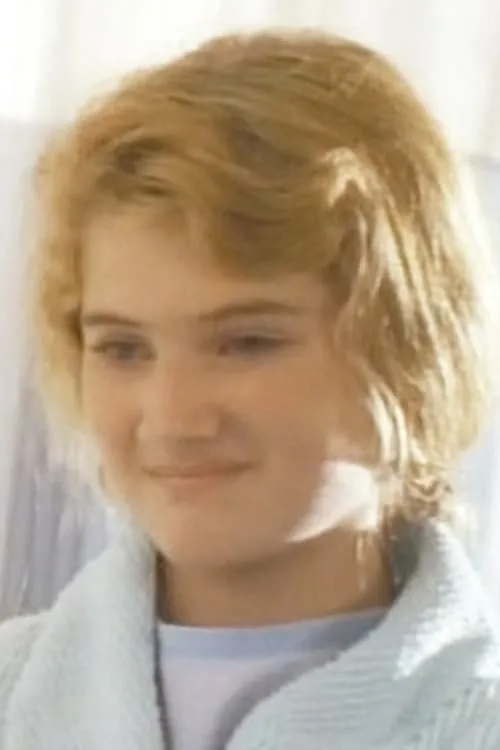 Anne Marie McEvoy interpretando a Joanna